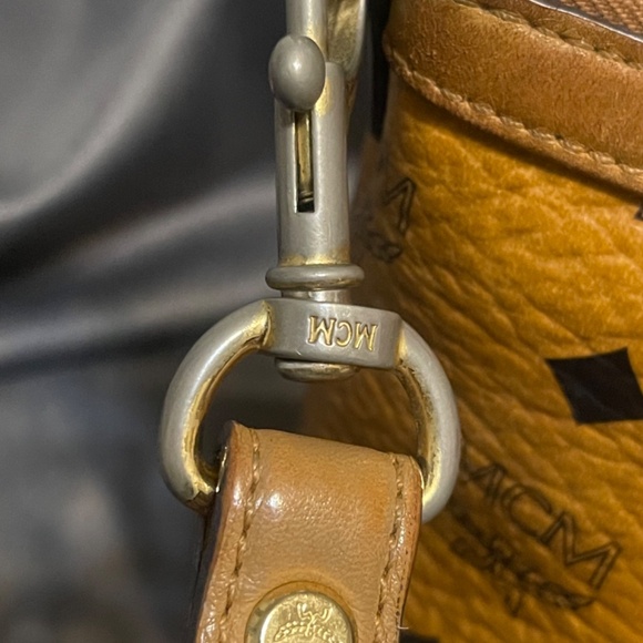 MCM Handbag - Picture 5 of 10